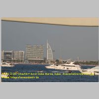 43636 13 057 Dhaufahrt durch Dubai Marina, Dubai, Arabische Emirate 2021.jpg